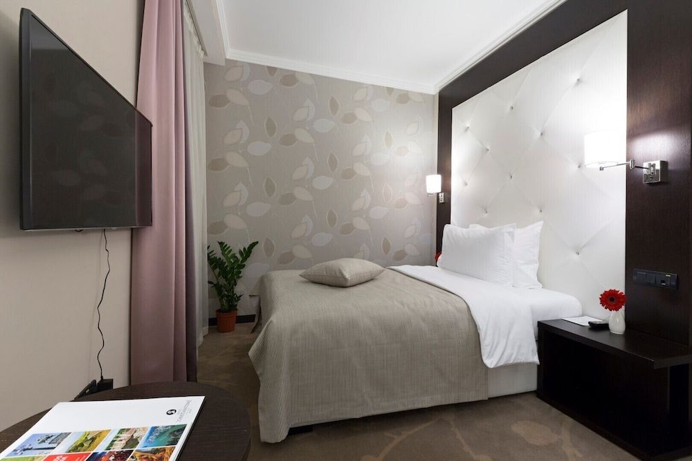 Constantine the Great Standard Single Room, 1 Large Twin Bed 2