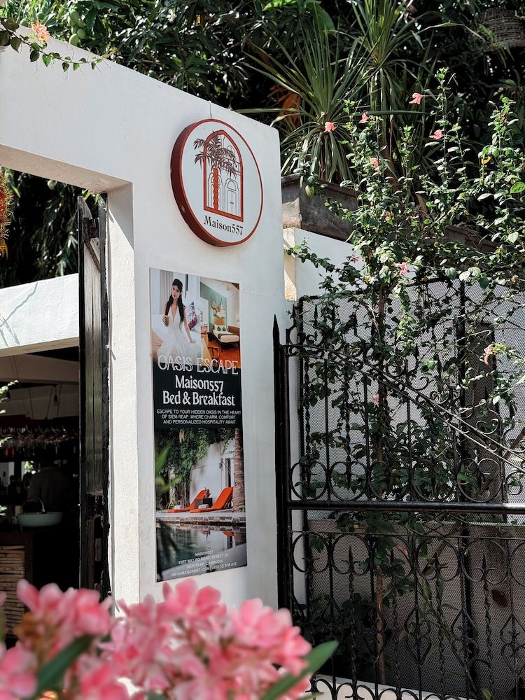 undefined Maison 557 7