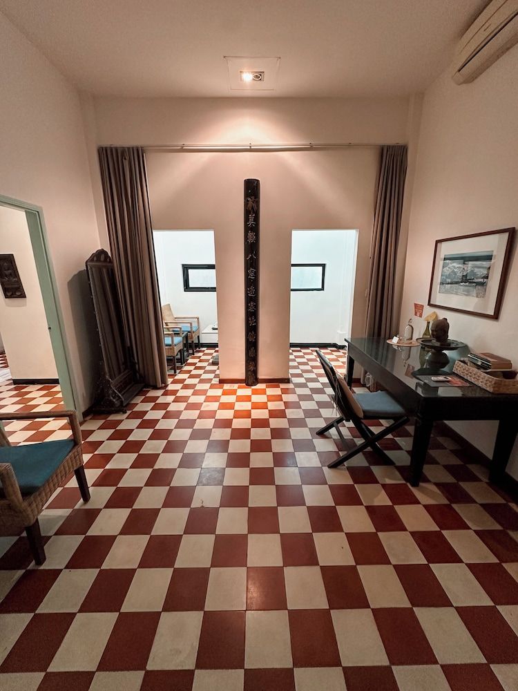 undefined Maison 557 3