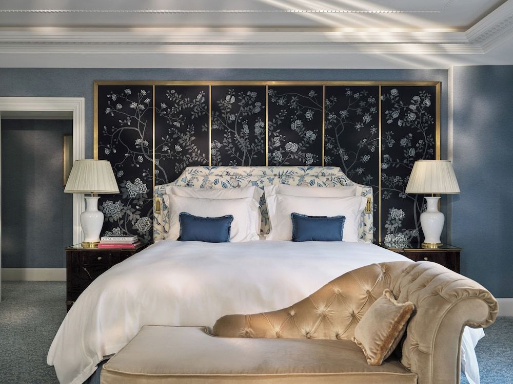 undefined The Dorchester 5