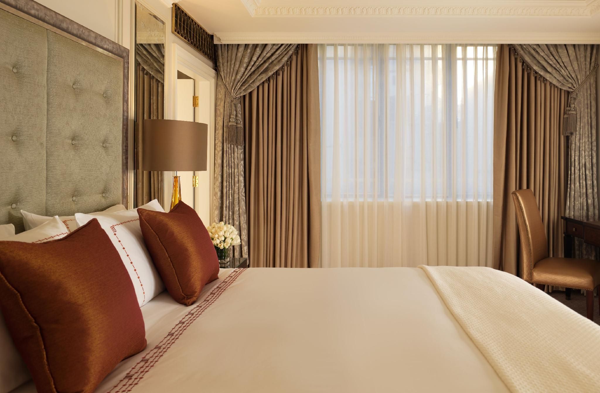 undefined The Dorchester 3