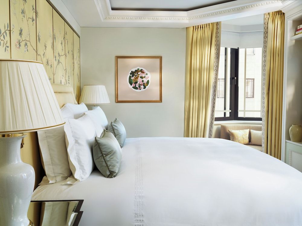Suite (Mayfair)