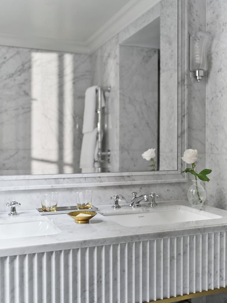 The Dorchester Superior Room 7