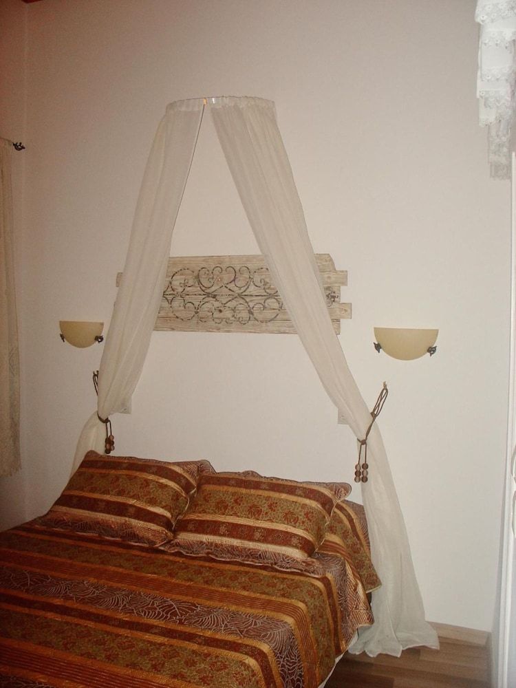 Evdokia Boutique Hotel Single Room 2