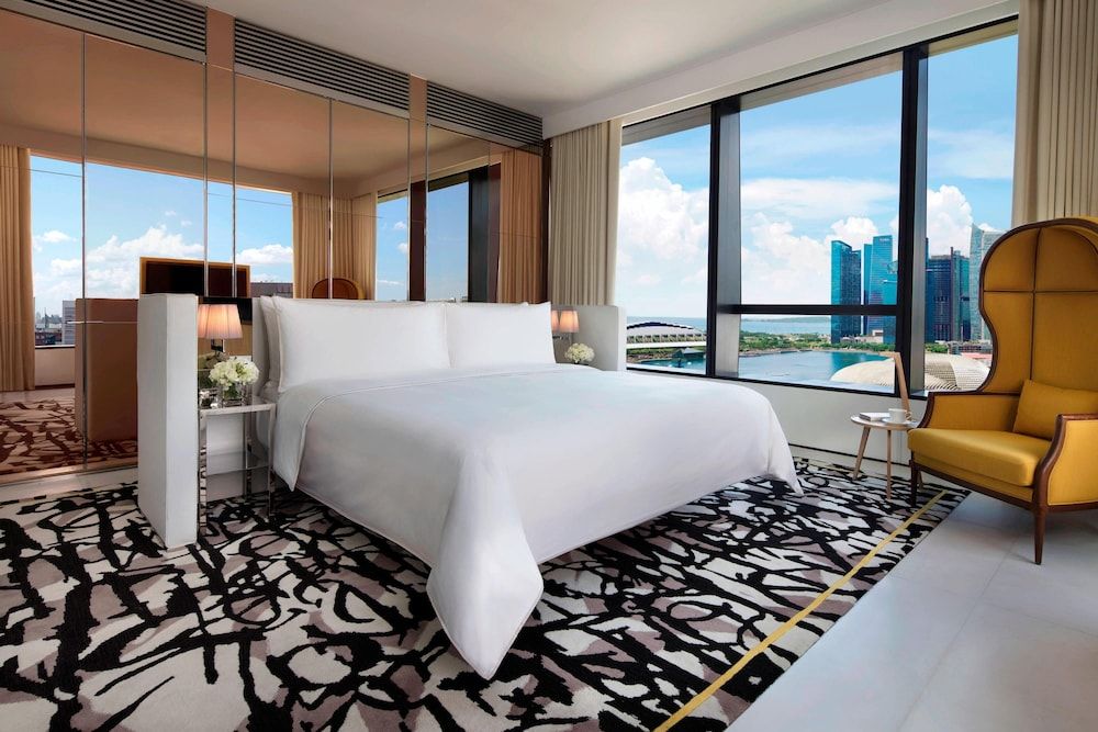 Premier Suite, 1 King Bed, Marina Bay View (Executive Lounge Access)