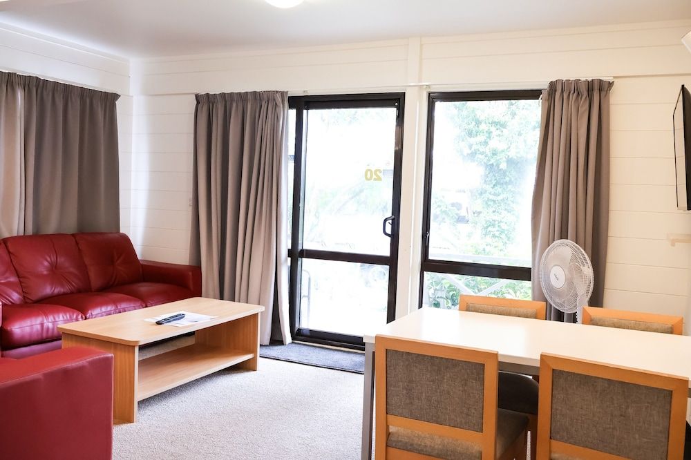 Bounty Motel 2 Bedrooms Apartment 4