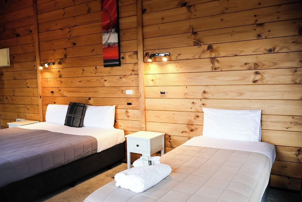 Bounty Motel Kings Studio 2