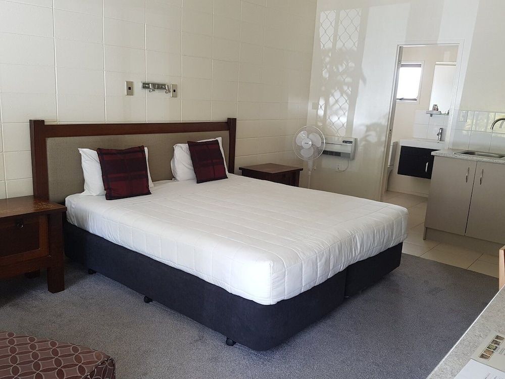 Bounty Motel Kings Studio