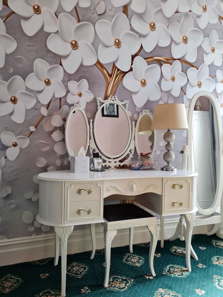 The Mercury Superior Suite, Ensuite ( Double Bed) 5