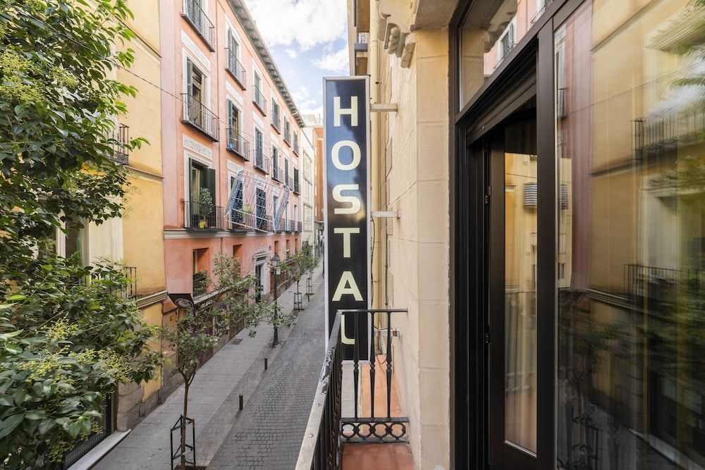undefined Hostal Ballesta 6