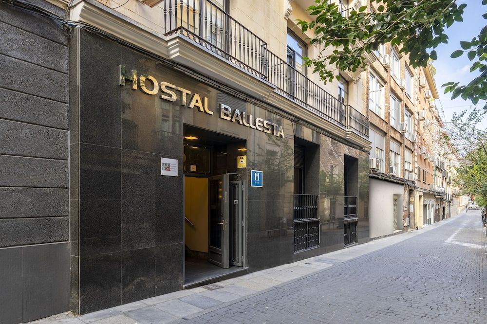 undefined Hostal Ballesta 3