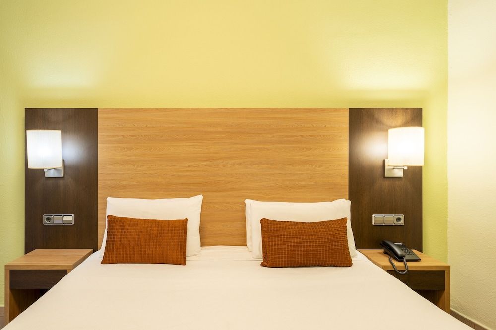 Hostal Ballesta Superior Double Room 6