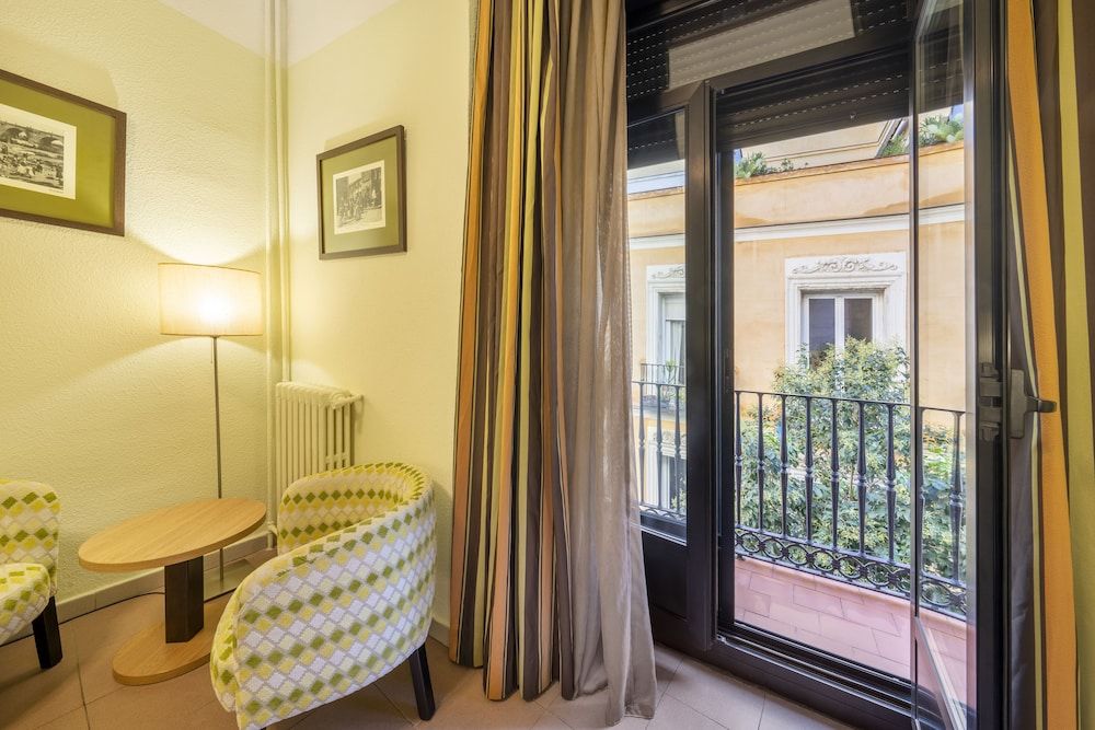 Hostal Ballesta Superior Double Room 14