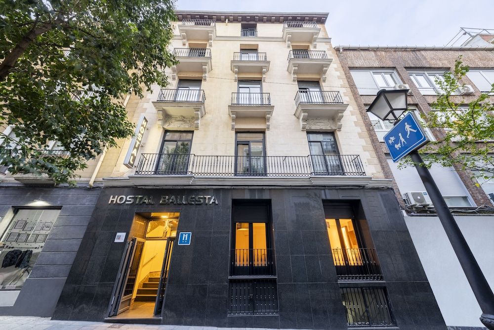 undefined Hostal Ballesta 10
