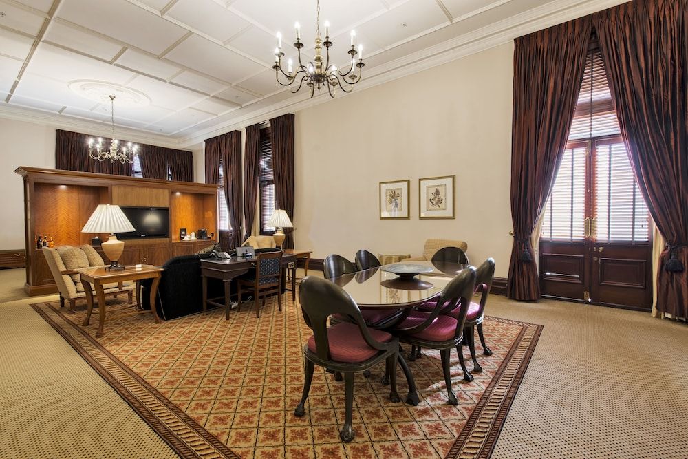 Treasury Brisbane Suite, 1 King Bed 6