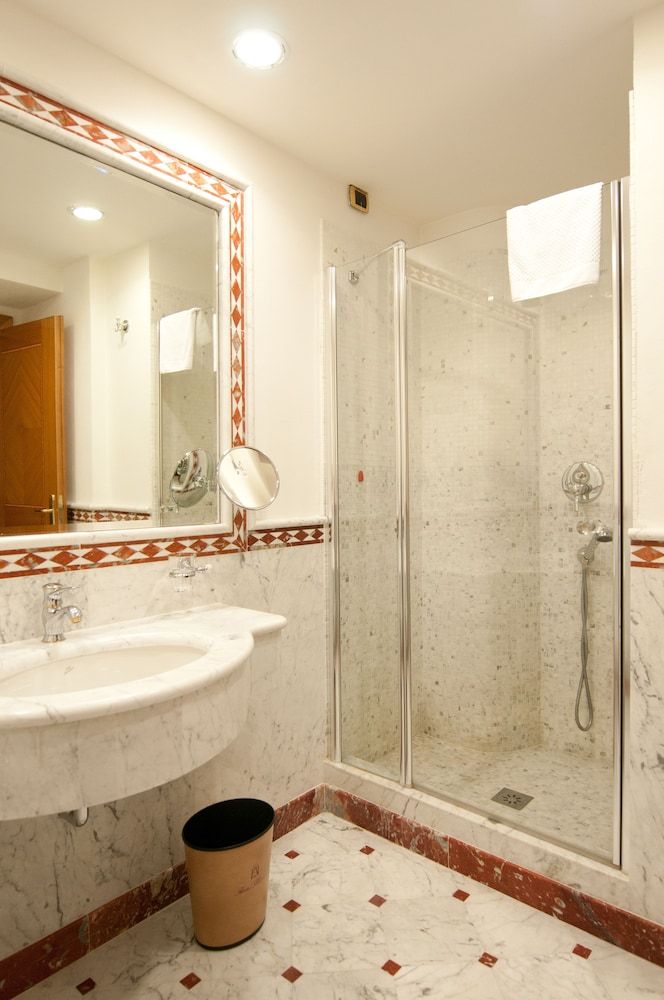 undefined Marconi Hotel 9