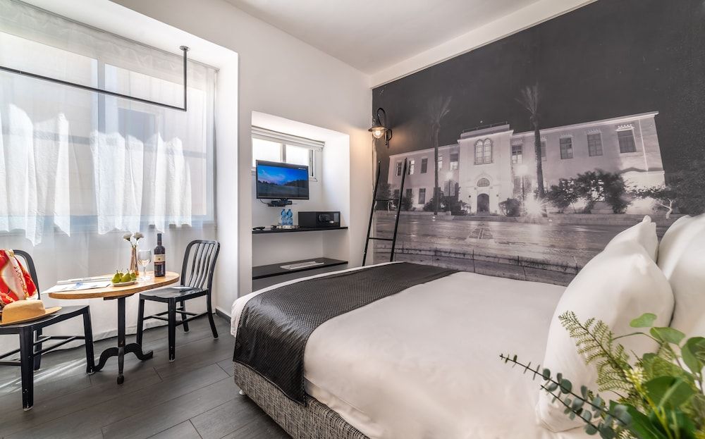 Dizengoff Avenue Hotel