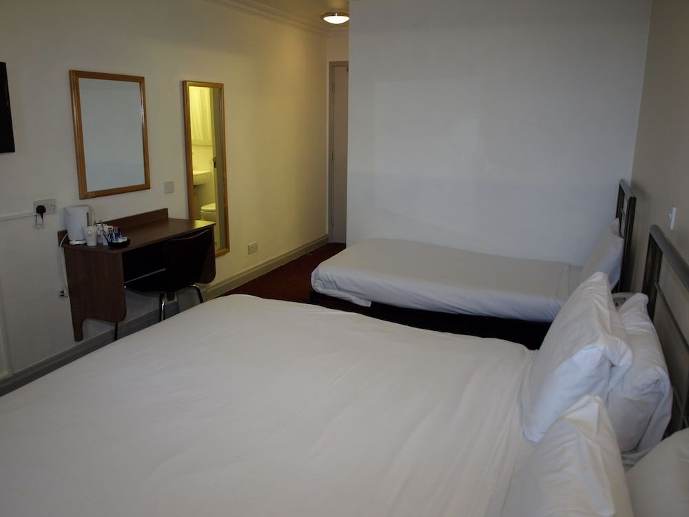 247 Hotel Twin Room 3