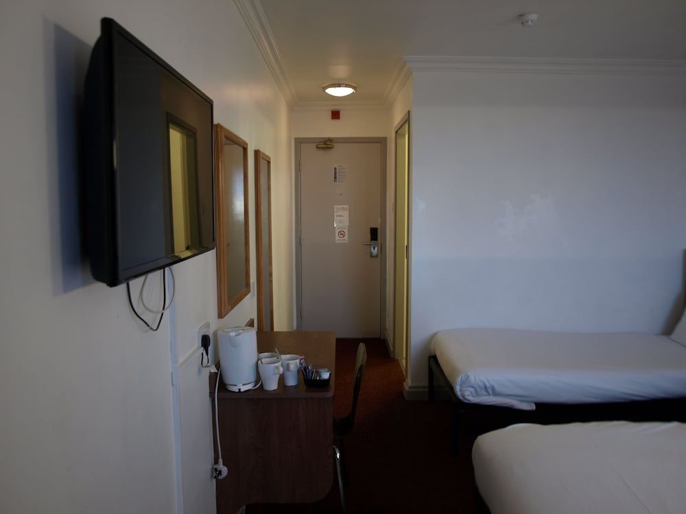 247 Hotel Twin Room 28