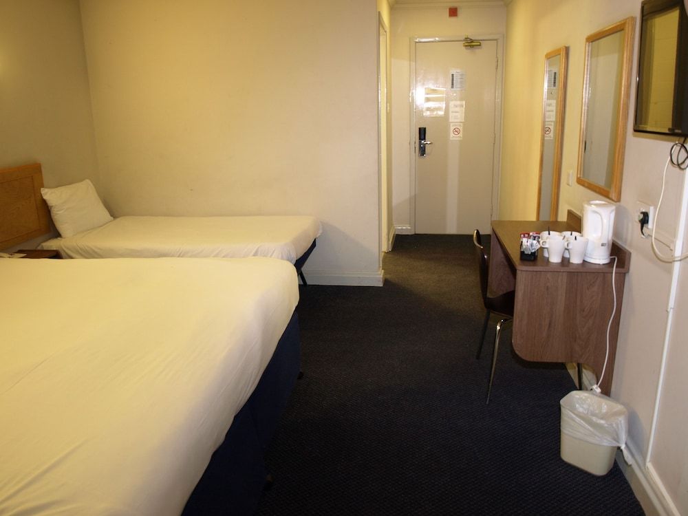 247 Hotel Twin Room 20