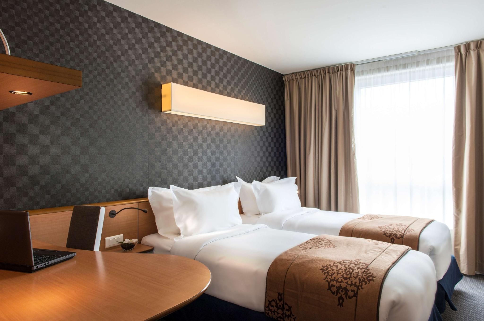 2 Single Beds, Family Room, Sofabed For 2 Children, Italian Shower, Rain Shower, Child Corner