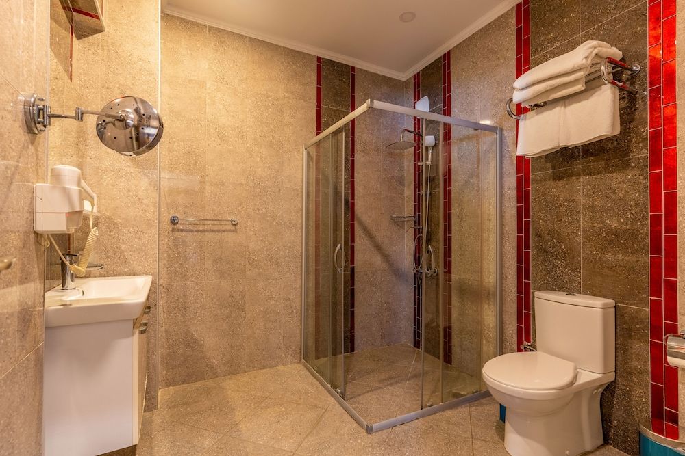 Akkan Hotel Family Room, 2 Bedrooms 4