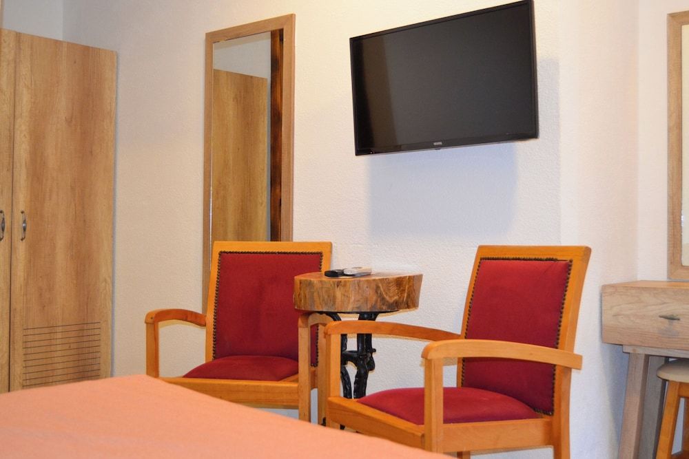 Akkan Hotel Standard Room 24