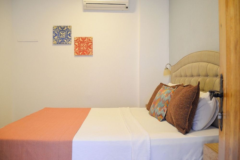 Akkan Hotel Standard Room 3