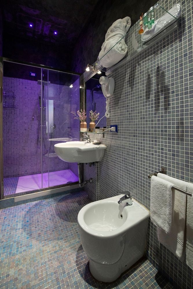 Town House Campo de' Fiori Standard Double Room 7