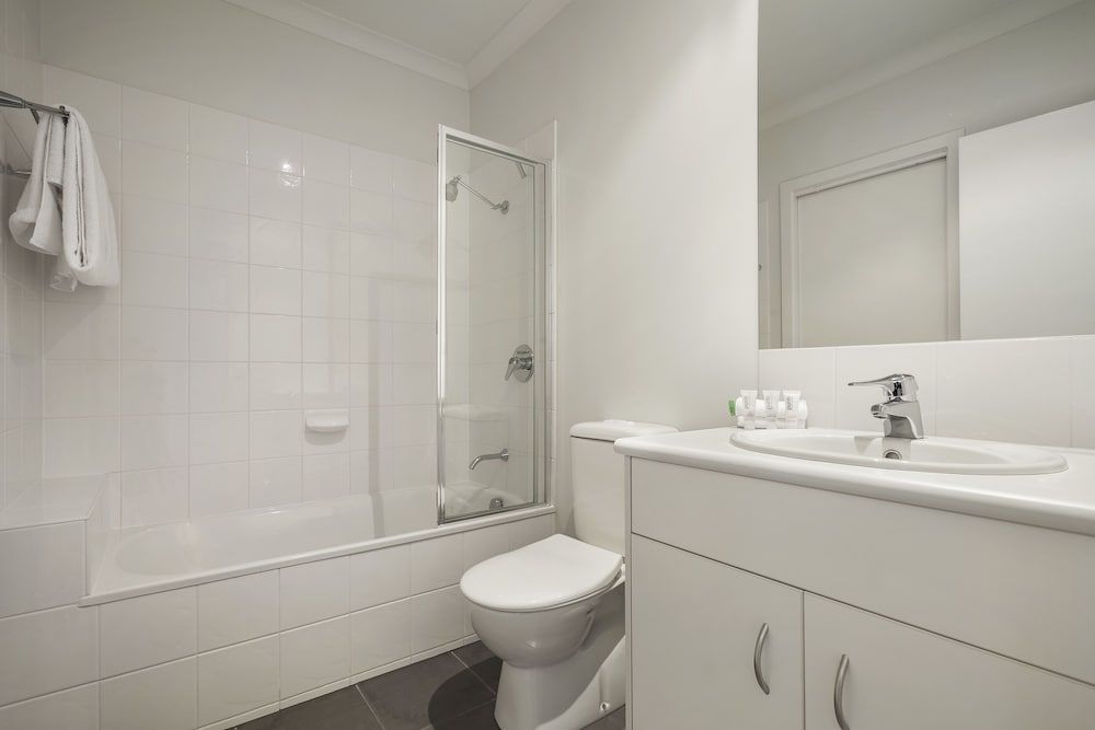 Quest Sanctuary Lakes One Bedroom Townhouse 4