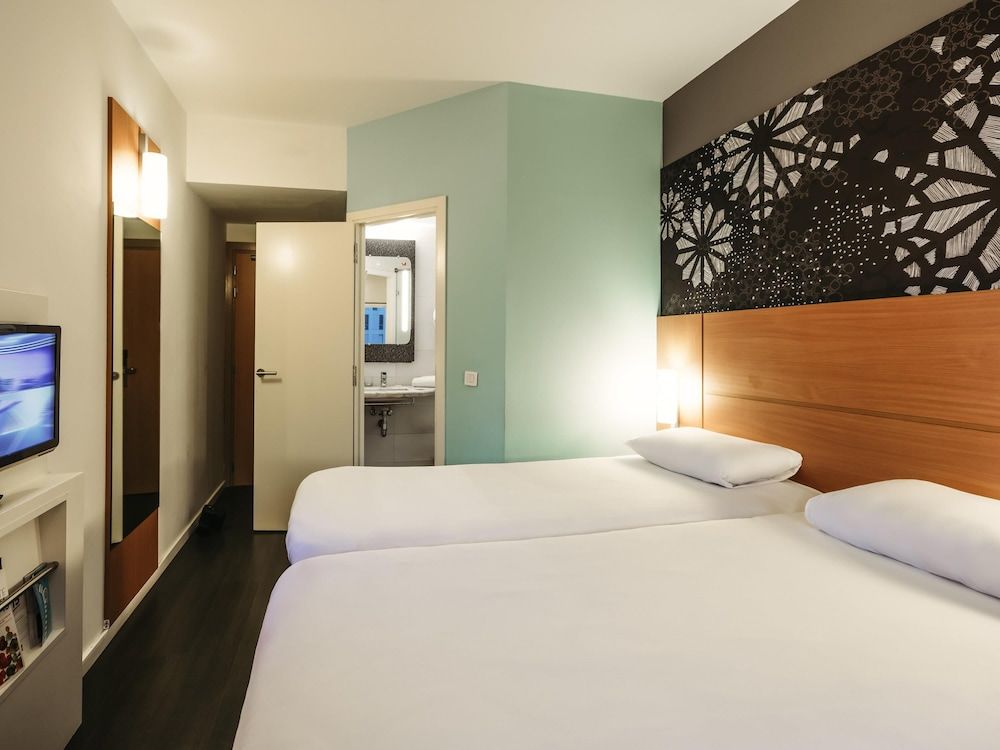 Ibis Casablanca Nearshore Standard Room, 2 Twin Beds 3