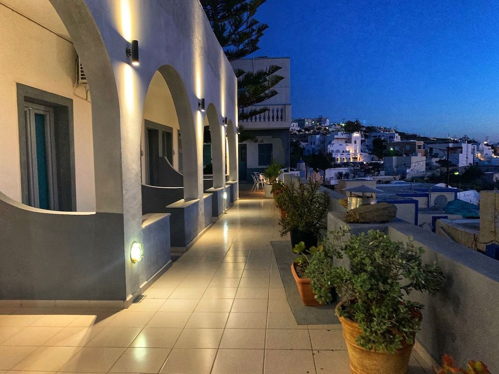 Grande Murano Family Room Sea View 5