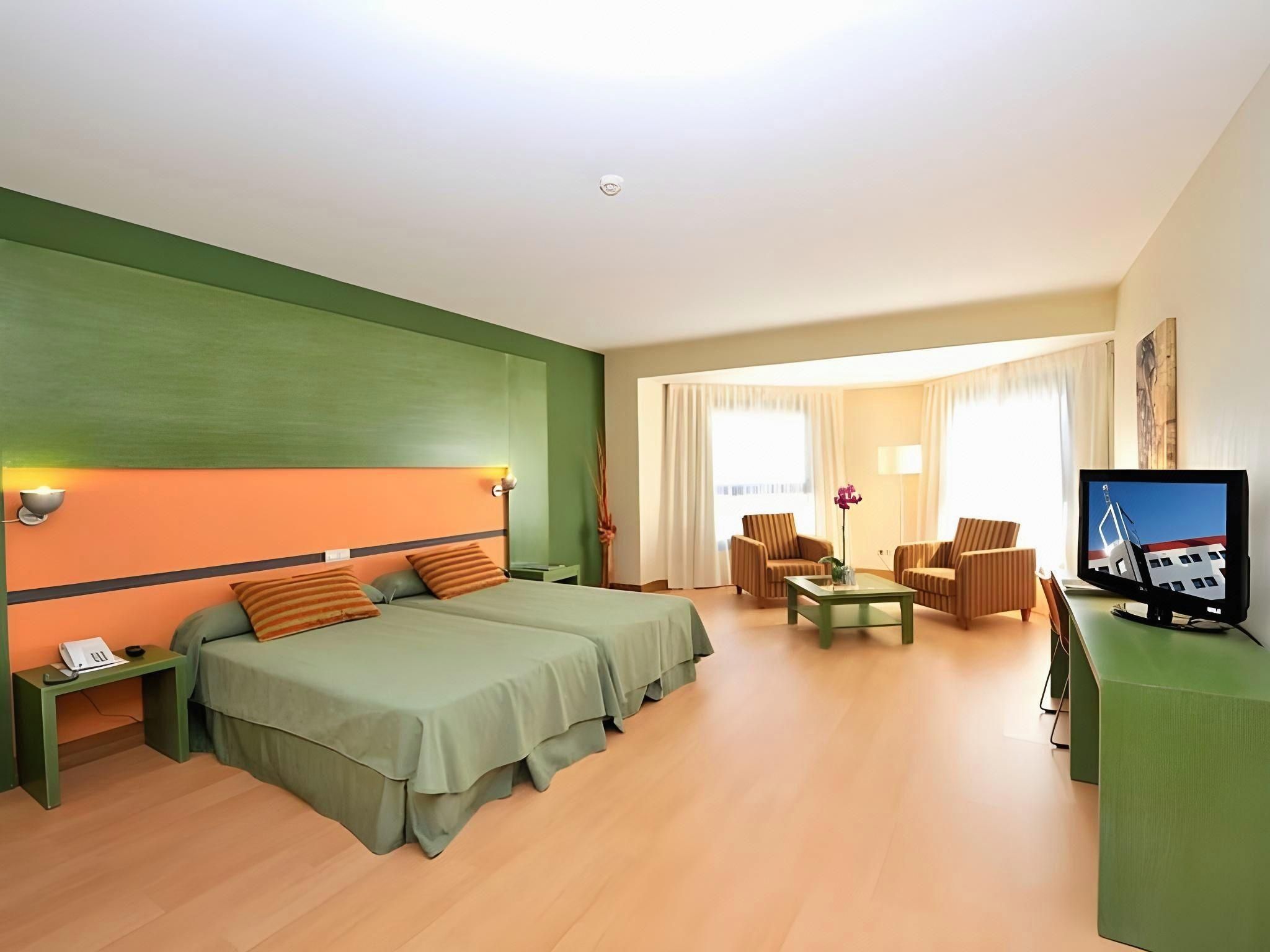 4bbc05fc00fa95059dfa327e5ec2149a