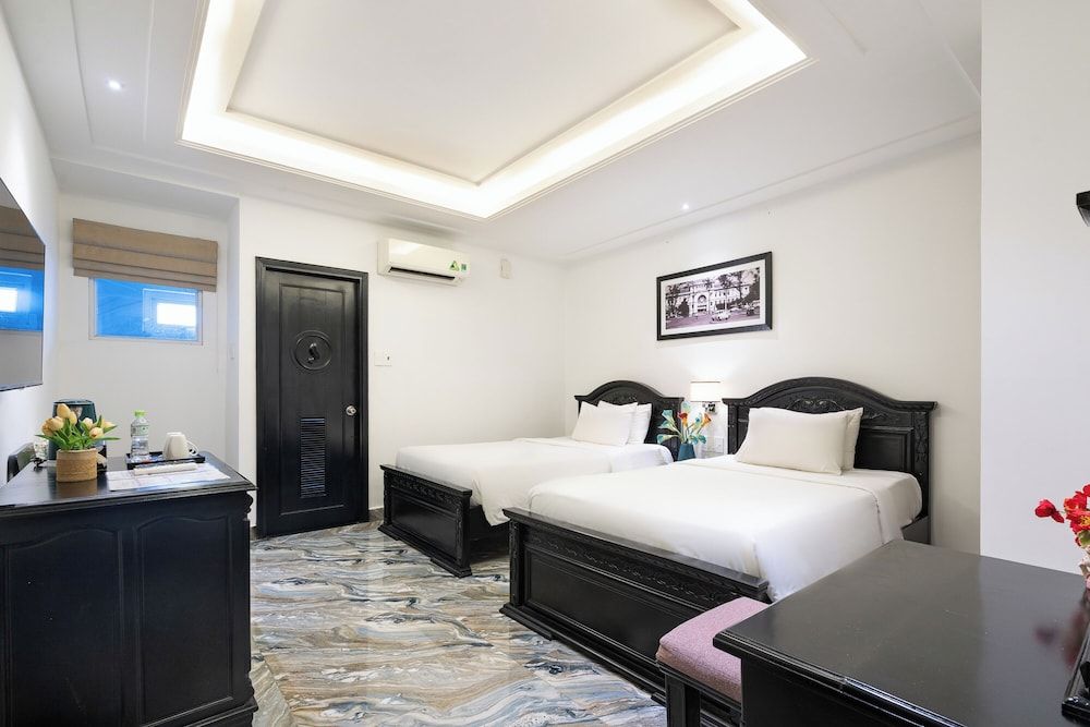 undefined Nicecy Saigon Hotel 2