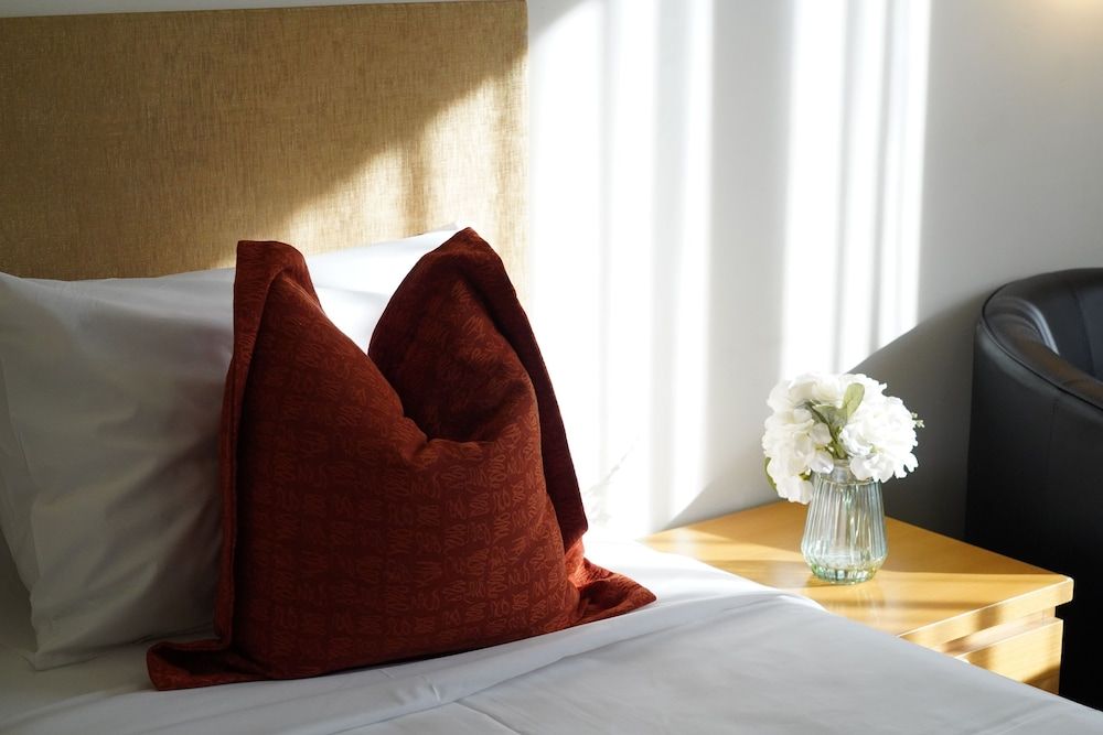 Golden Pebble Hotel King Room