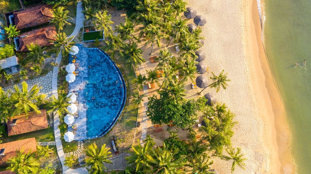 undefined Thanh Kieu Beach Resort