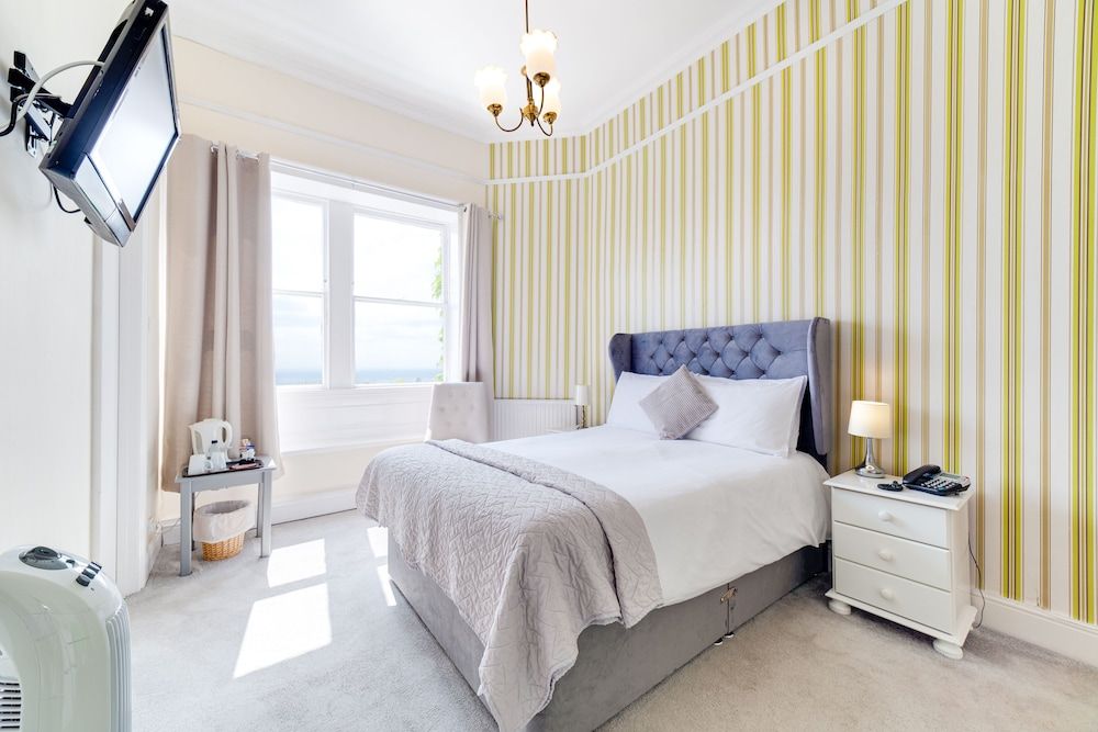 The Mount Pleasant Hotel Deluxe Double Room, Ensuite (With View) 5