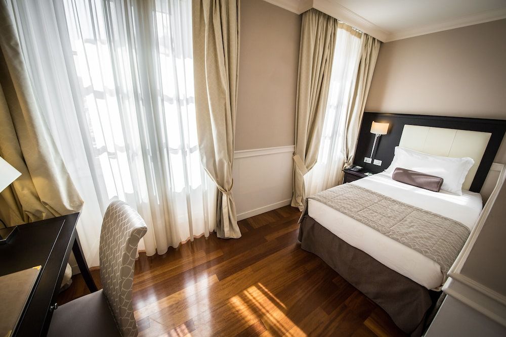 Victoria Hotel Letterario Single Room
