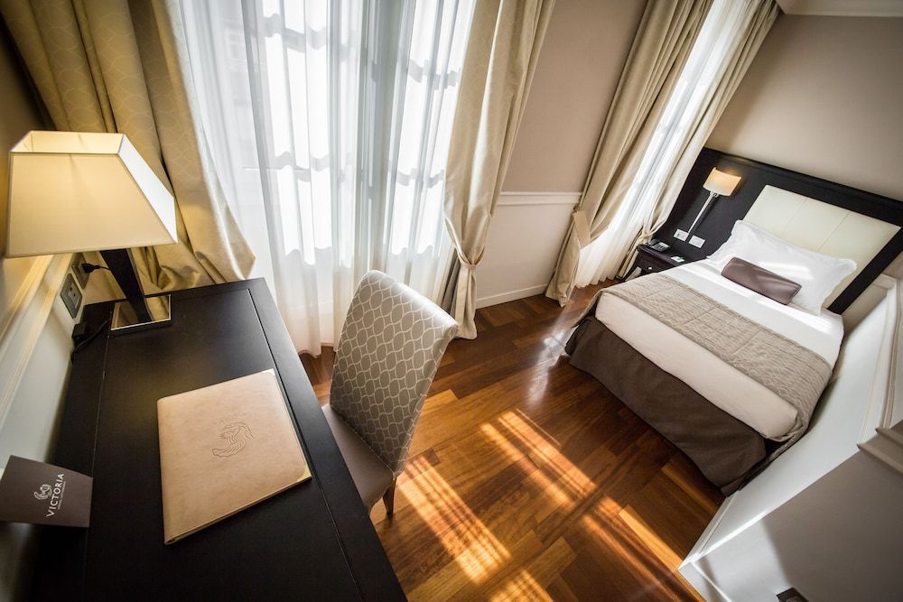 Victoria Hotel Letterario Single Room 3