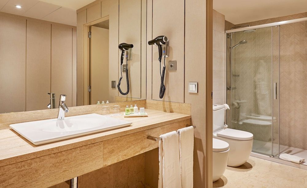 NH Logroño Herencia Rioja Standard Room 5