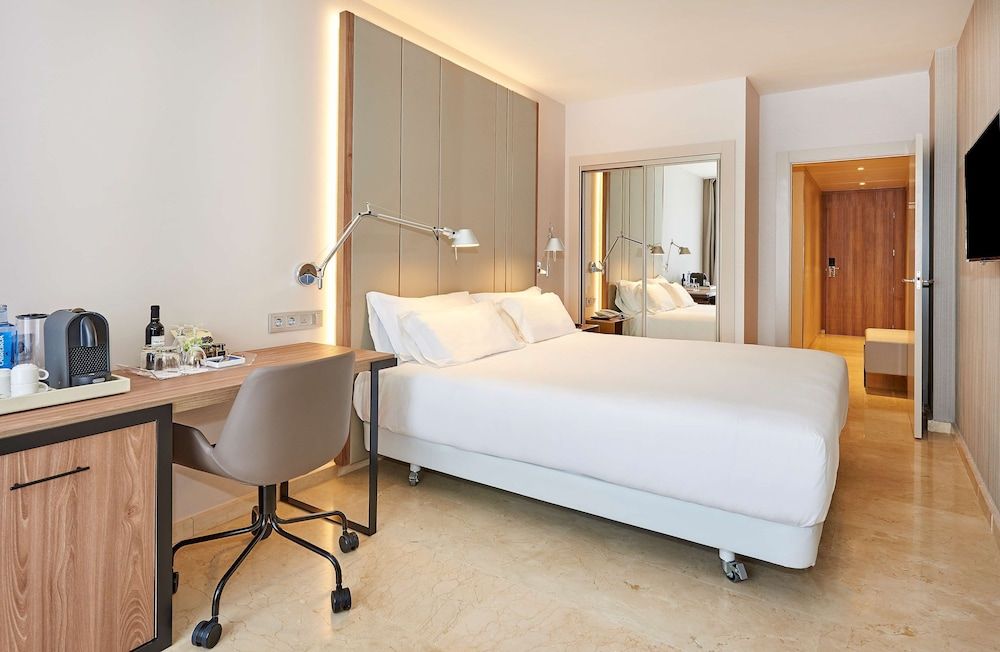 NH Logroño Herencia Rioja Standard Room 2