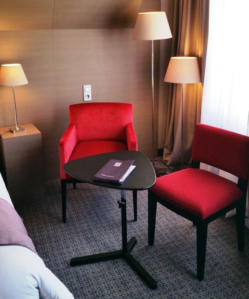 Best Western Hotel De La Breche Superior Room, 1 Queen Bed, Non Smoking (Larger Room) 6