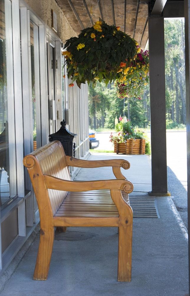 undefined Maligne Lodge 2