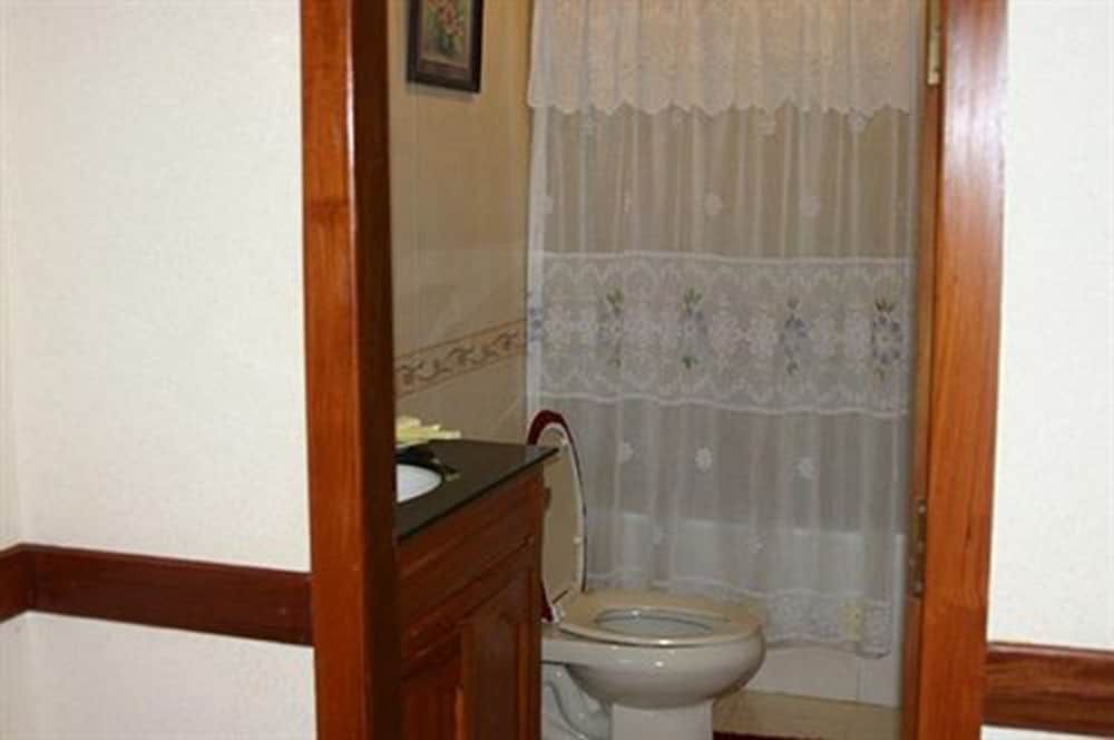 Nokor Lucky Serviced Apartments Standard Double Room 6