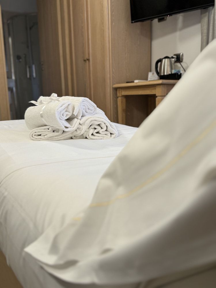 Hotel Cladan Superior Single Room 3