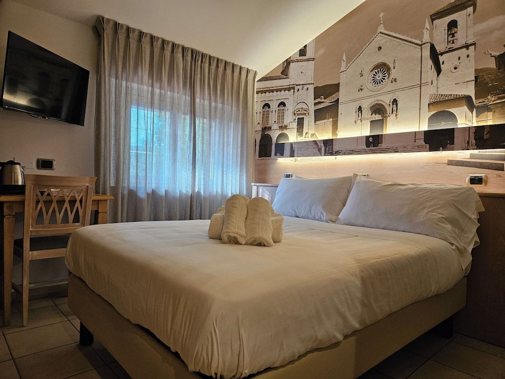 Hotel Cladan Economy Double Room 3