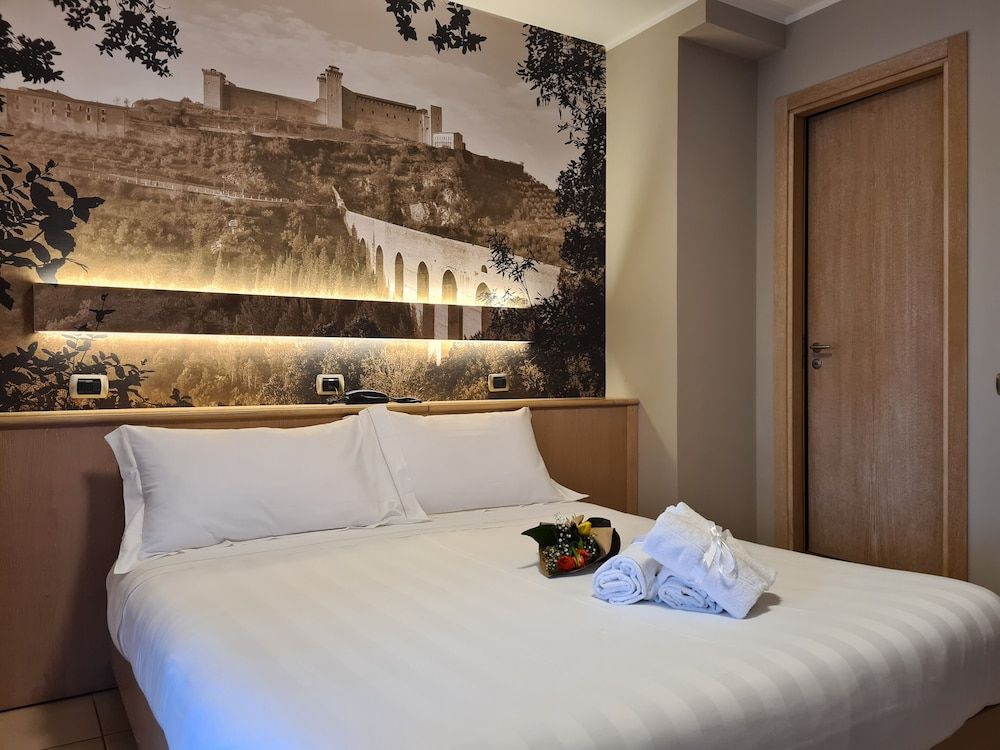 Hotel Cladan Superior Double Room 11