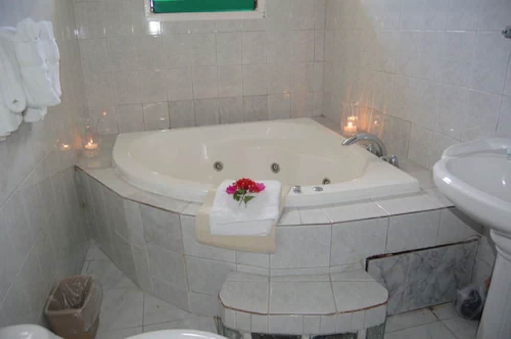 Villa Sonate Honeymoon Suite 10