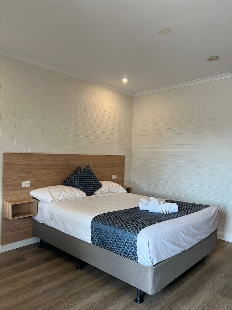 Katherine Motel Superior Queen 3