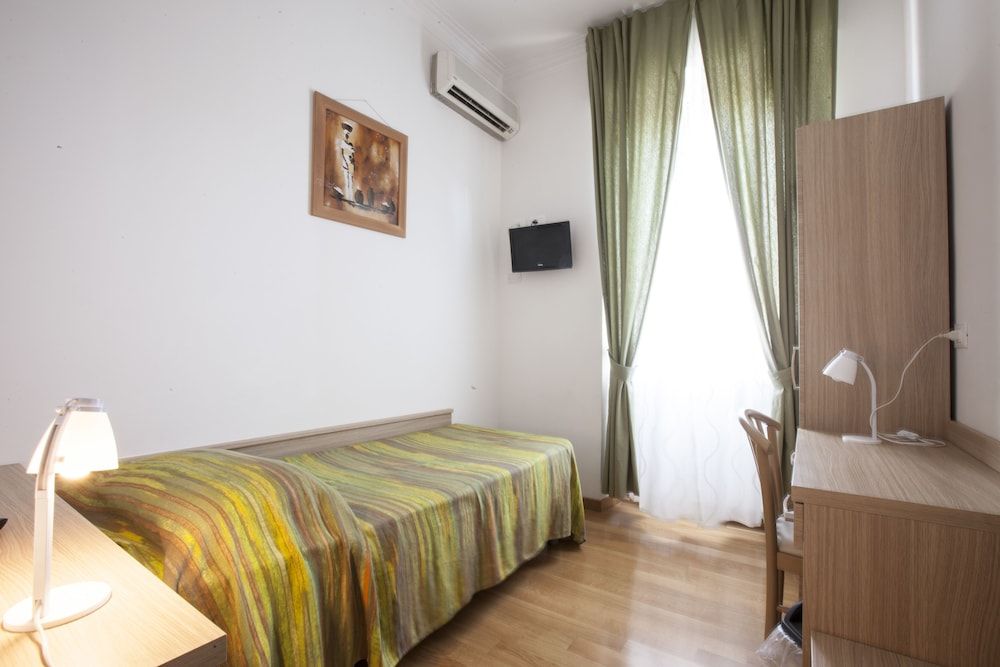 Albergo Amalfi Milano Single Room 2